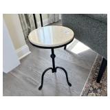 ACCENT TABLE