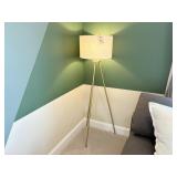 2PC FLOOR LAMPS