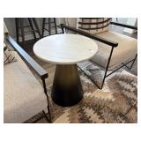 ACCENT TABLE
