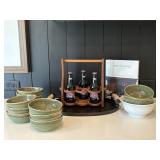 ASSORTED KITCHEN ITEMS