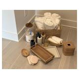 ASSORTED BATHROOM ITEMS