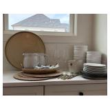 ASSORTED KITCHEN ITEMS