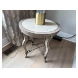 ACCENT TABLE