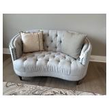 LOVESEAT