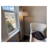 LARGE FLOOR LAMP