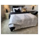 ASSORTED QUEEN BEDDING