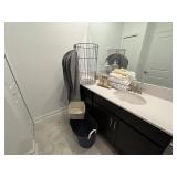 ASSORTED BATH & CLOSET ITEMS