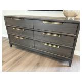 3PC DRESSER & NIGHTSTANDS
