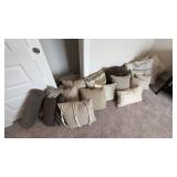 ASSORTED PILLOWS