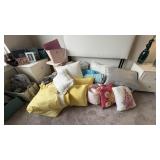 ASSORTED PILLOWS & FULL BEDDING