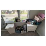 ASSORTED DECOR ITEMS