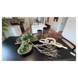 8PC DECOR ITEMS