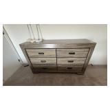 2PC DRESSER & NIGHTSTAND