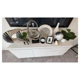 10PC ASSORTED DECOR ITEMS