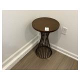ACCENT TABLE
