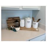 8PC KITCHEN ITEMS