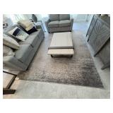 AREA RUG