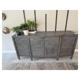MEDIA CABINET