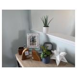 11PC DECOR ITEMS