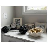 9PC ASSORTED DECOR