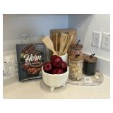 10PC KITCHEN ITEMS