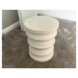 ACCENT TABLE
