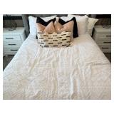 11PC QUEEN BEDDING
