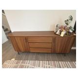 MEDIA CABINET