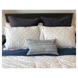 10PC QUEEN BEDDING