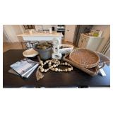 9PC ASSORTED DECOR ITEMS