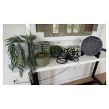 9PC ASSORTED DECOR ITEMS