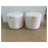 2PC POUFS