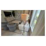 FLOOR LAMP