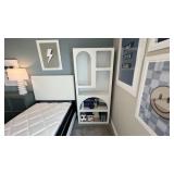 SHELVING UNIT