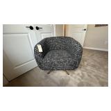 SWIVEL ARMCHAIR
