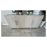 MEDIA CABINET