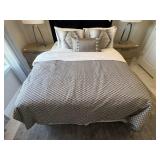 12PC QUEEN BEDDING