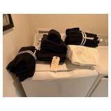 12PC ASSORTED TOWELS
