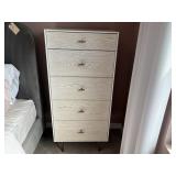 2PC DRESSER & NIGHTSTANDS