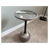 ACCENT TABLE