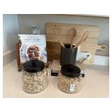 8PC KITCHEN ITEMS