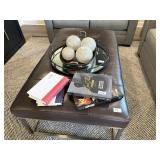 ASSORTED DECOR ITEMS