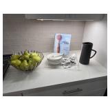 10PC ASSORTED KITCHEN ITEMS