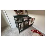 2PC CRIB & MATTRESS W/ BEDDING