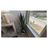 FAUX FLOOR PLANT