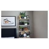 ASSORTED DECOR ITEMS