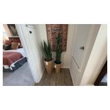 2PC FAUX FLOOR PLANTS