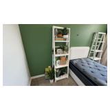 ASSORTED DECOR ITEMS