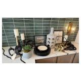 ASSORTED DECOR ITEMS
