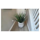 FAUX FLOOR PLANT